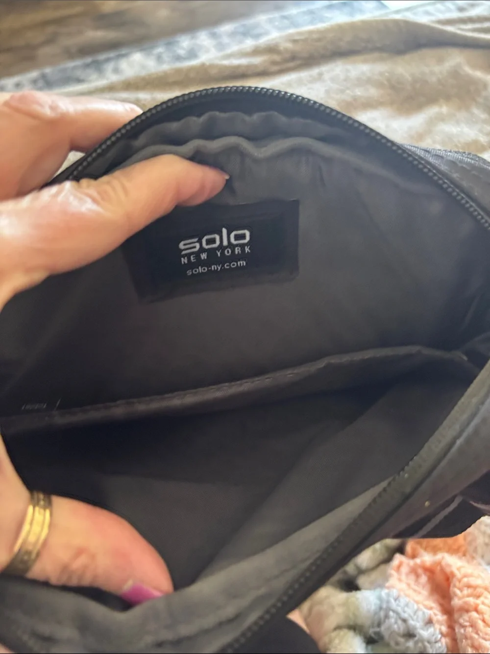 Solo New York commuter/computer laptop bag. Used but like new.